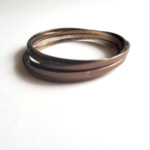 Linked multi dangle metallic bracelet